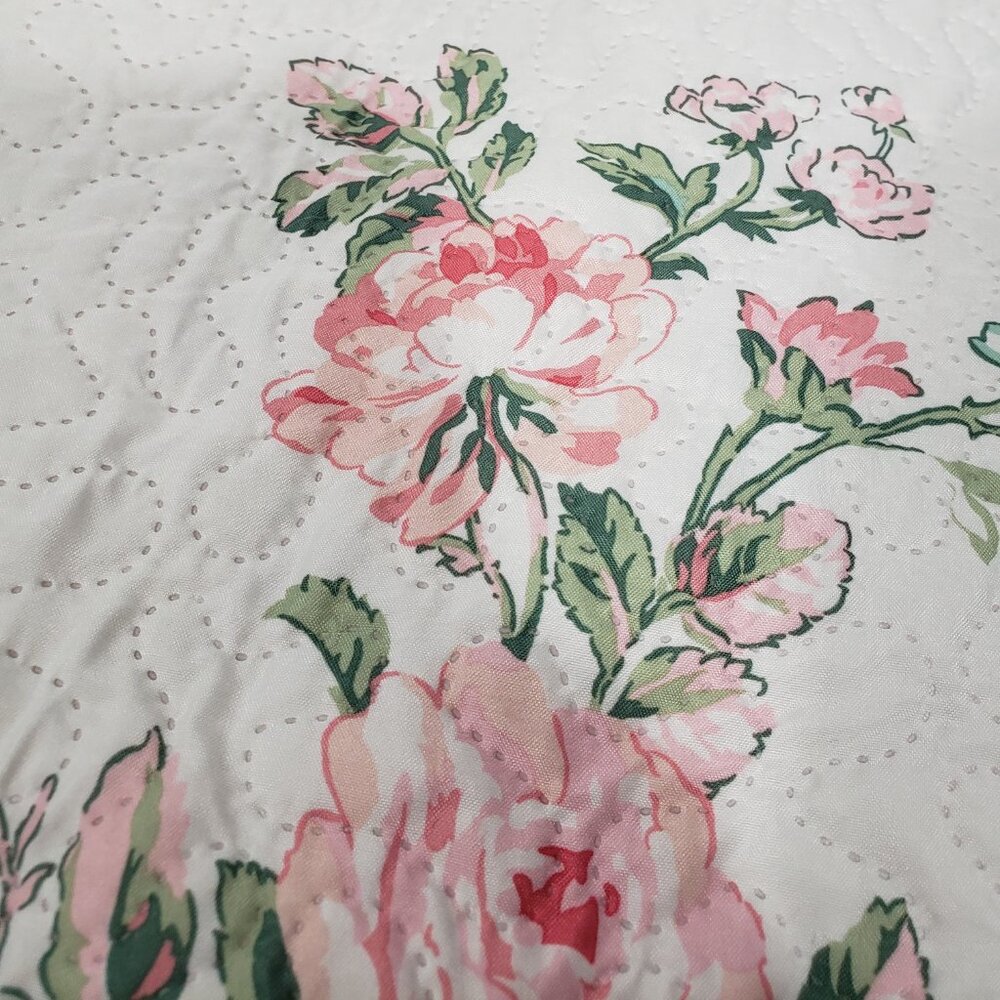 Pair of Shabby Chic Pink & Green Floral Quilted Pillow Shams Standard Size - Picture 5 of 6